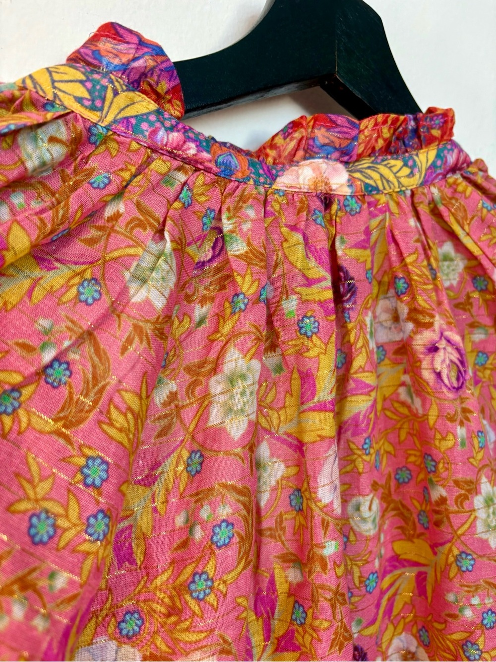 Aratta Gold Tinsel Women’s Silent Journey Ruched Floral Blouse Size XL Sku#158 - Picture 11 of 11
